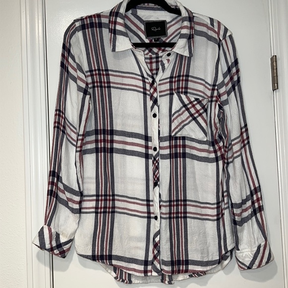 RAILS Softest Flannel Button Down Size Medium - Picture 1 of 7